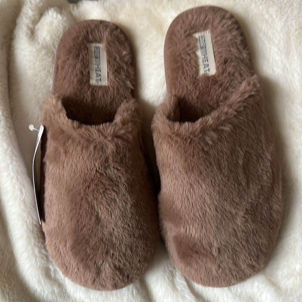 32 Degree Heat Slippers!